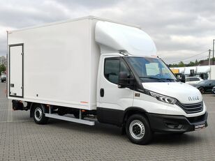 IVECO Daily 35S18 box truck < 3.5t