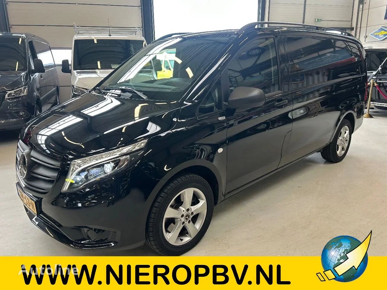 damaged Mercedes-Benz Vito 119CDI L2H1 Automaat Airco Navi Cruisecontrol Xenon Trekhaa closed box van