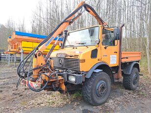 MB UNIMOG U 1600 427.105  universal communal machine