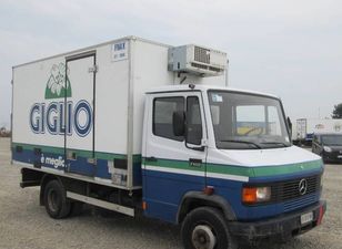 MERCEDES-BENZ 711 d refrigerated truck
