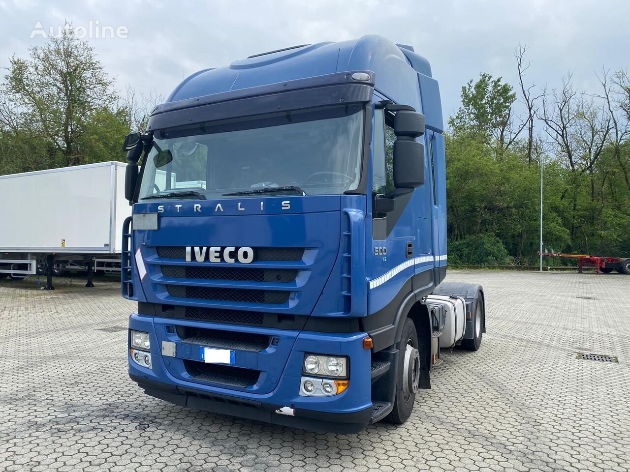 IVECO Stralis 500 truck tractor